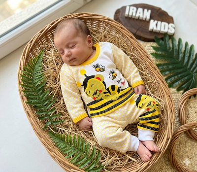 ست بلوز و شلوار نوزادی طرح زنبوری - مناسب منزل و بازی سایز ۱ تا ۶[سیسمونی]